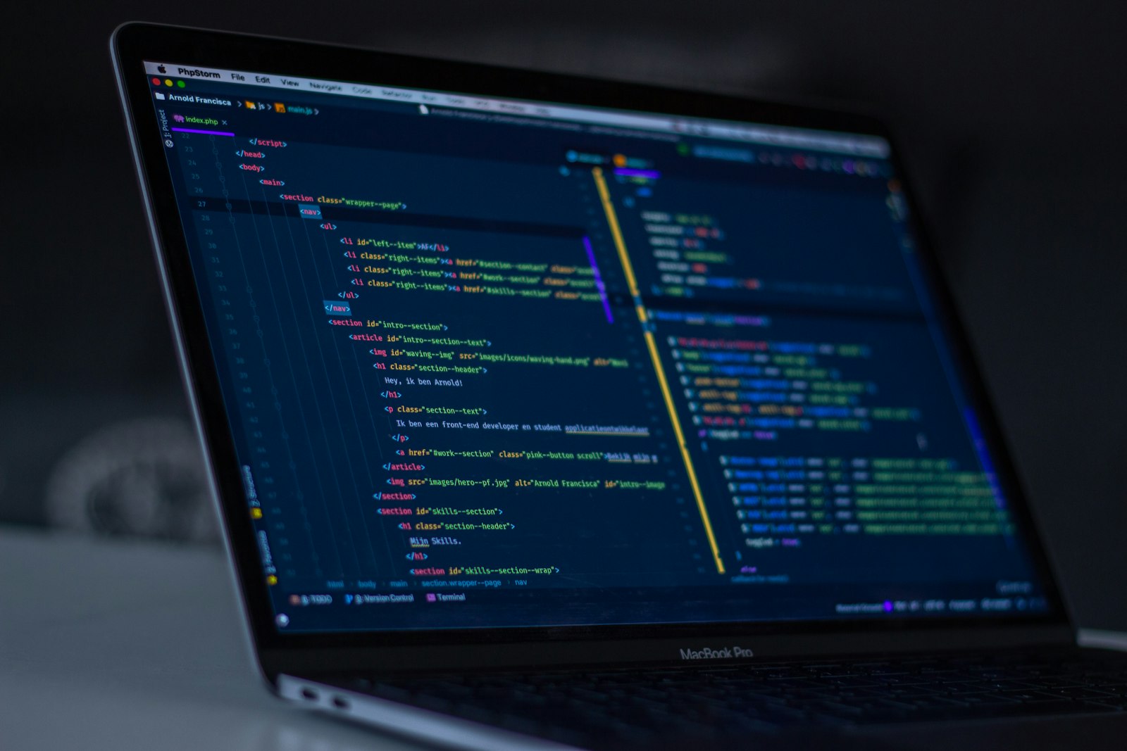 Code source affiché sur l'écran d'un ordinateur portable